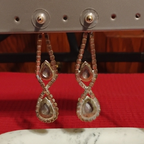 ✨ Red Teardrop Rhinestone Statement Earrings | Sparkly Prom/Homecoming - Picture 3 of 3